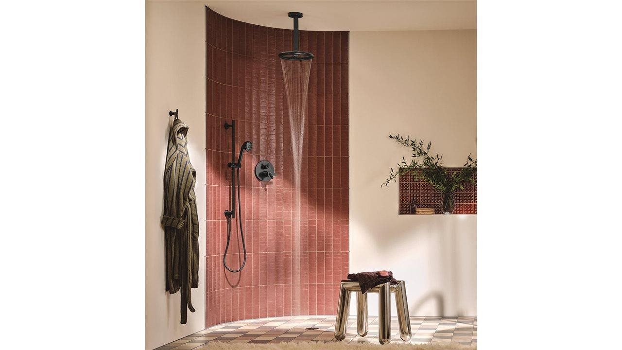 Shower in modern style bathroom. The Roccesco™ Halo shower creates a funnel-like water flow for a fully immersive experience.