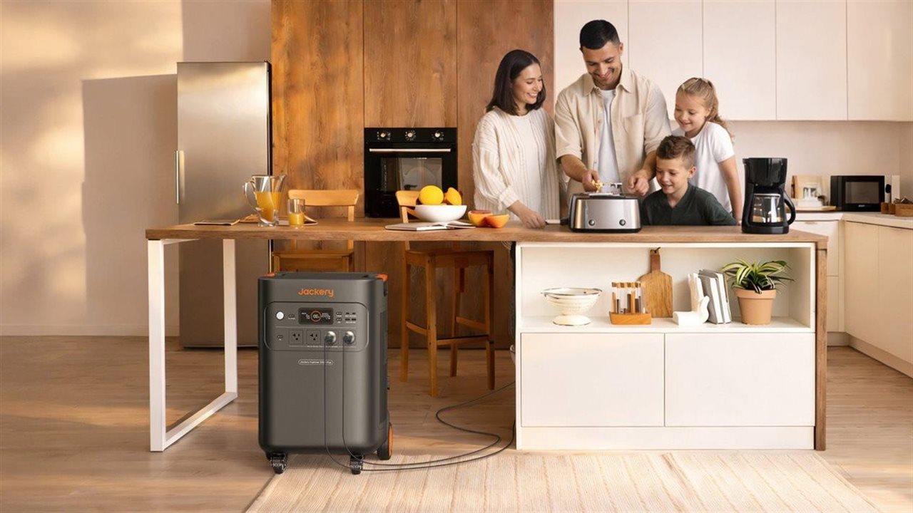 Photo for: Expert debunks 8 of the most common power shutoff myths