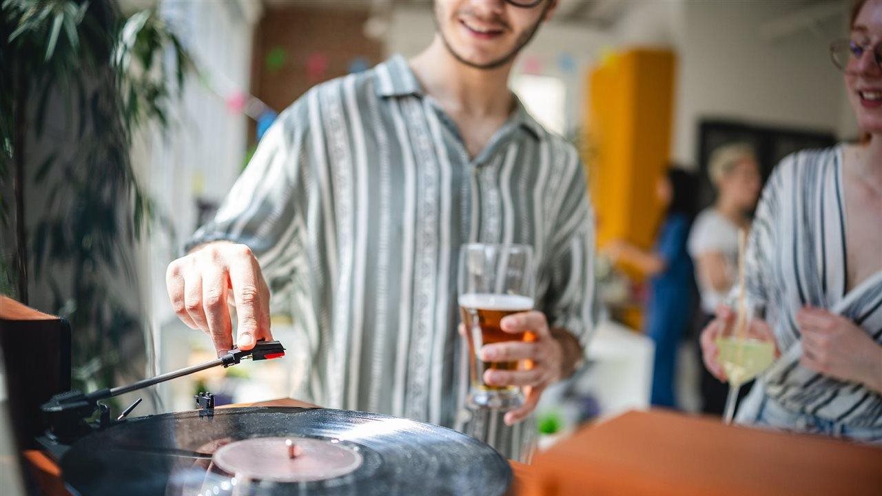 Preview image for How to elevate your next get-together using these entertaining trends