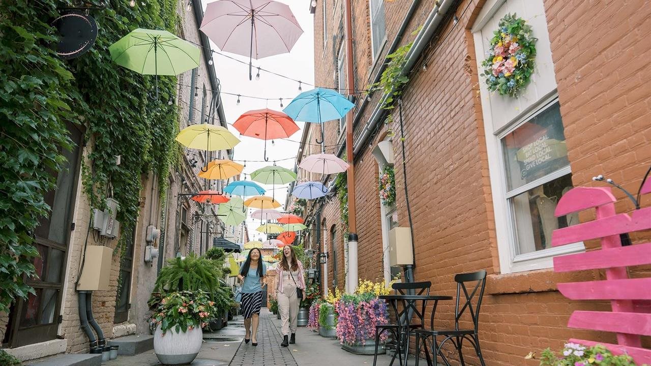 Photo for: How to create thriving communities? Develop more 'third places'