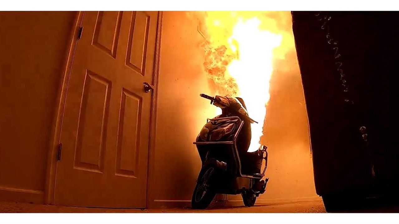 Photo for: Seis formas sencillas y eficaces de prevenir un incendio en una batería de iones de litio