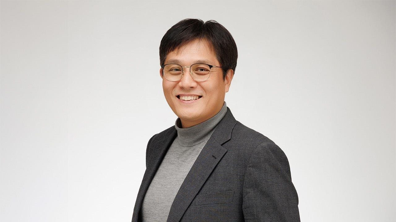Photograph of Emerson Kim, VP & Division Leader of Display Development, LG Vehicle Solution Company