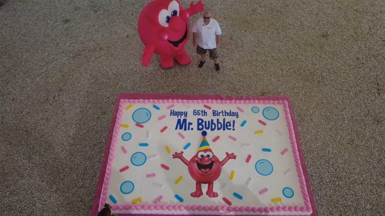 Photo for: Mr. Bubble celebrates 65 years of bubble baths with massive smash cake