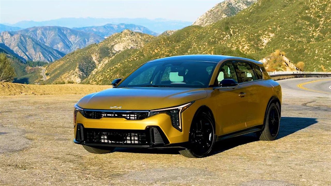 Photo for: New Hatchback Brings Sporty Versatility to Driving