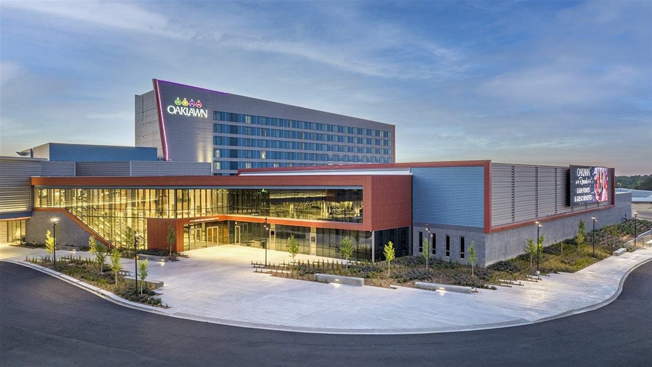 Oaklawn, Arkansas' most complete luxury resort.